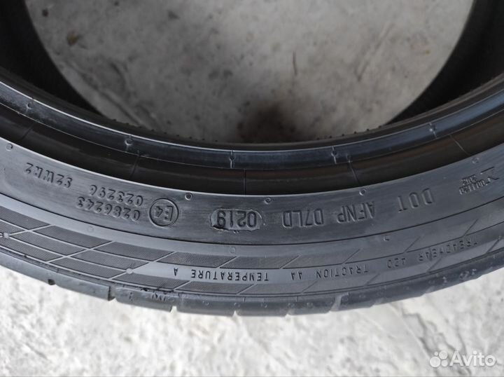 Continental ContiSportContact 5P 255/40 R20 и 295/35 R20