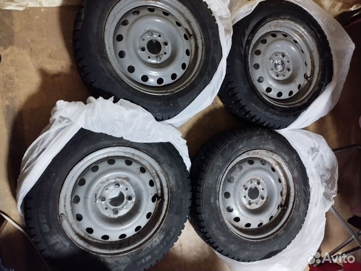 R14 Formula Ice 175/65, PCD 4x98 DIA 58.6