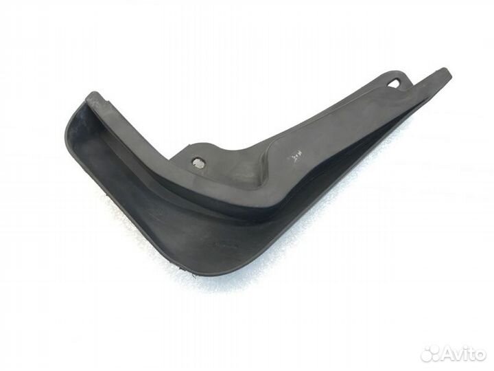 Брызговик задний левый Ford Focus 3 хетчбек 2.0
