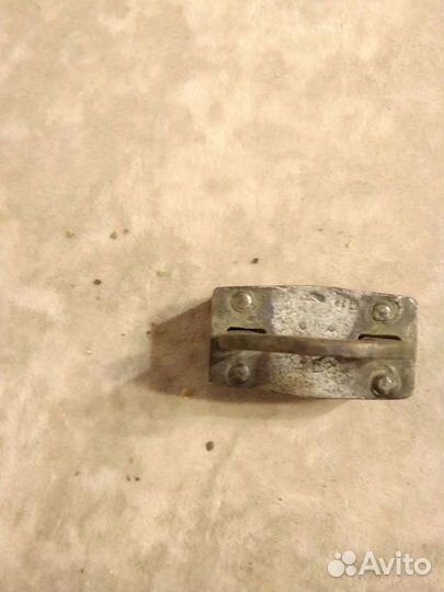 Редкий старинный замок