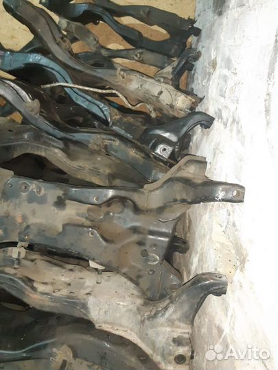 Подрамник (балка подмоторная) Mitsubishi Lancer 9