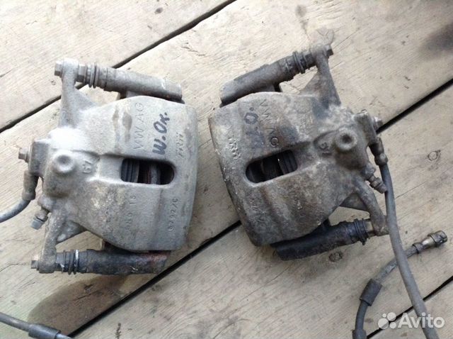 Суппорт тормозной передний Шкода Октавия А7 разбор