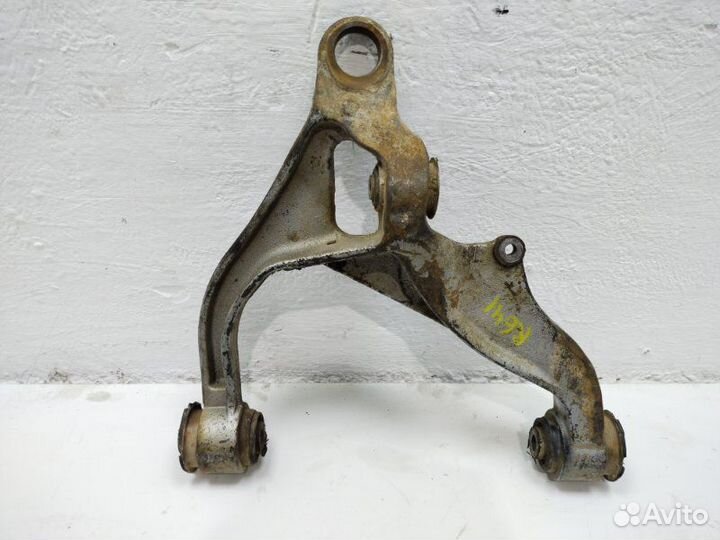 Рычаг подвески передний правый Dodge Ram 5.7 2018