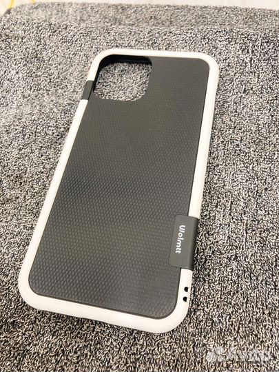 Чехлы на iPhone 12 pro max