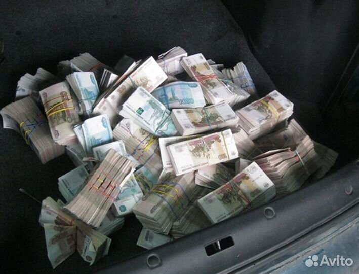 Водитель на авто компании Озон