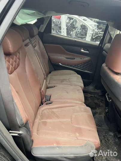 В разборе Hyundai Santa Fe 4 TM 3.5 4wd АКПП 2022г