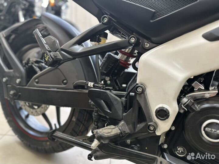 Мотоцикл bajaj Pulsar NS 200