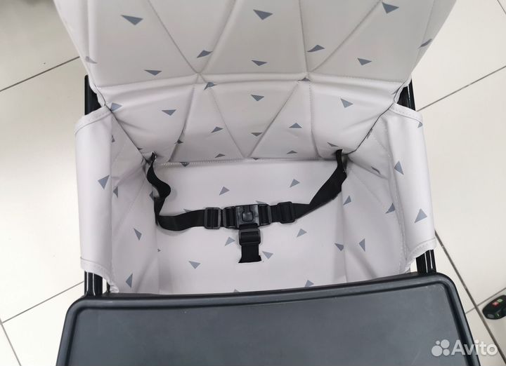 Стул для кормления MowBaby Bravo