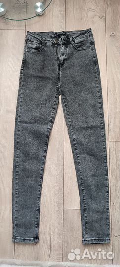 Джинсы скини