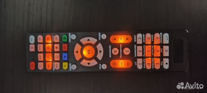 Универсальный пульт с подсветкой для телевизора