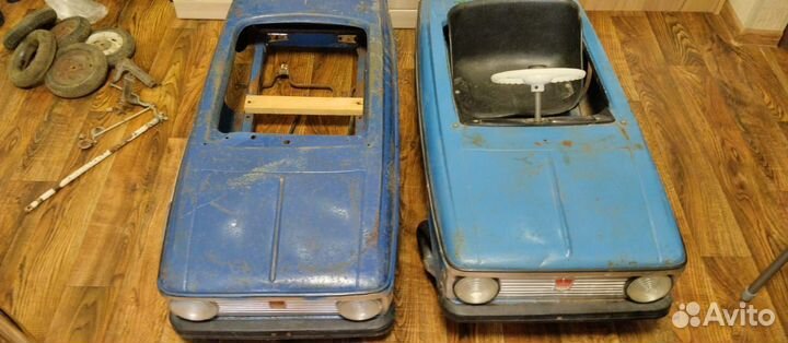 Педальный москвич СССР азлк игрушки СССР