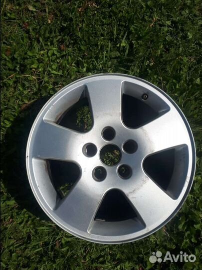 Литой диск r16 на vag