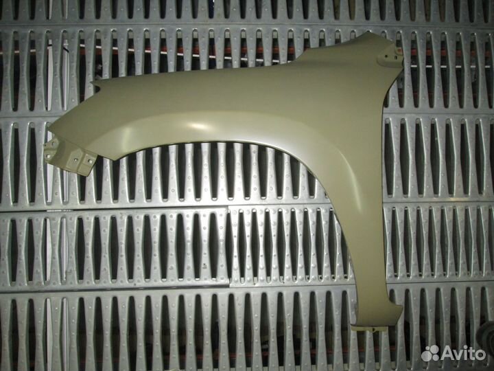 Крыло переднее левое Toyota RAV4 (XA30) 06-10