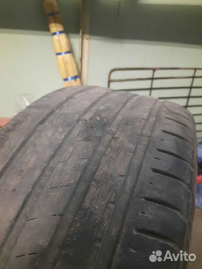Kumho Ecsta HS51 225/45 R17