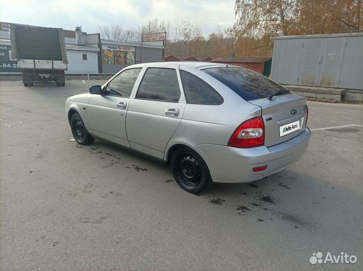 LADA Priora 1.6 МТ, 2011, 200 000 км