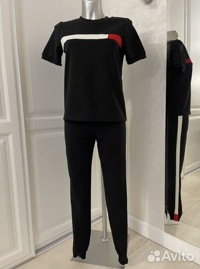 Спортивный костюм