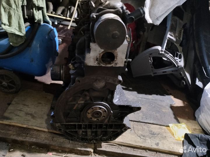 Двигатель F9K