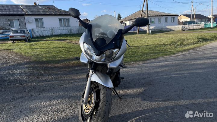 Suzuki bandit 1200s