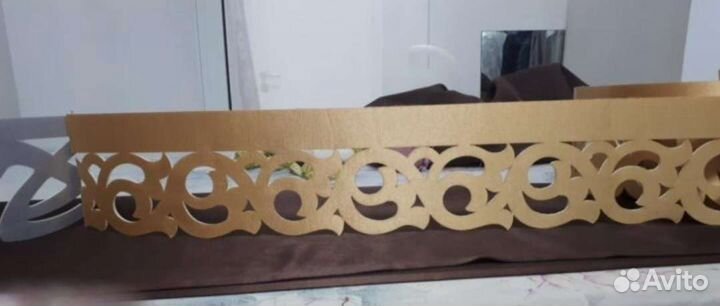 Декоративная планка карниза