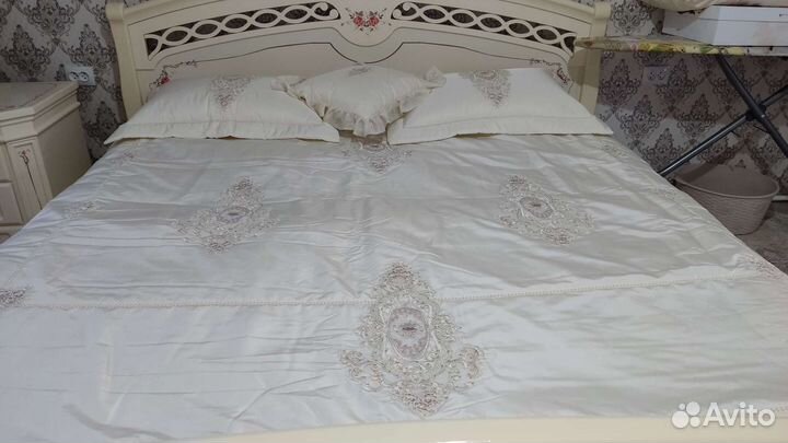 Покрывало на кровать «Невеста»