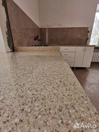 Подоконник из камня