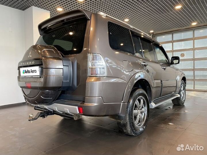 Mitsubishi Pajero 3.2 AT, 2011, 179 626 км