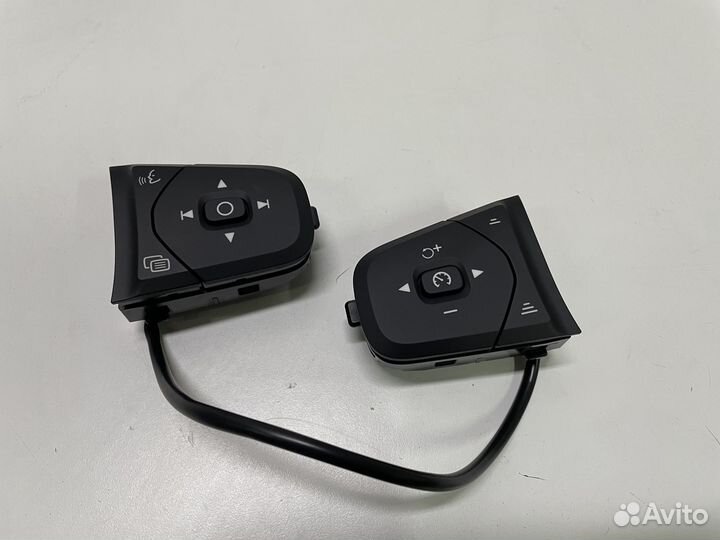 Кнопки руля на вольво XC60, XC90 и др