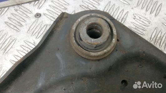 Рычаг передний нижний левый renault scenic 3 (PEA2