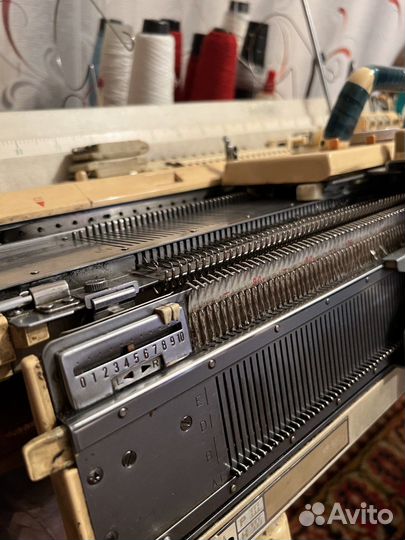 Двухфантурная вязальная машина Симак