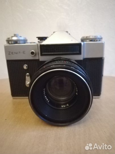 Зеркальный фотоаппарат зенит-Е
