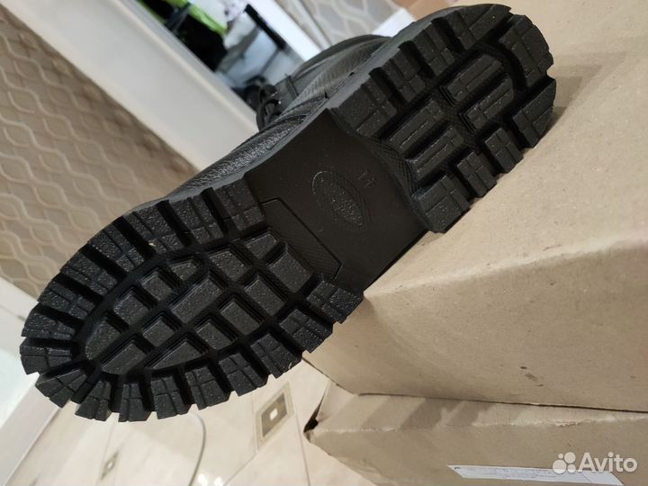 Берцы 2 пары