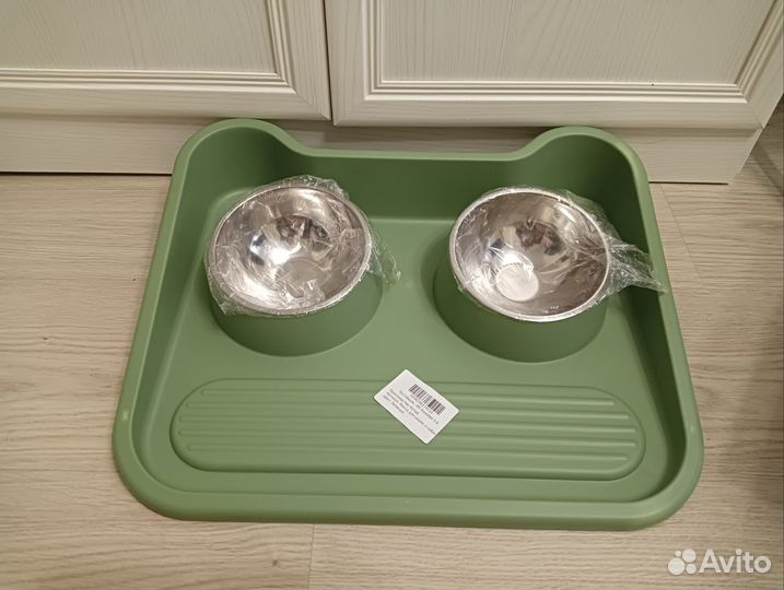 Миска для кошек и собак новая