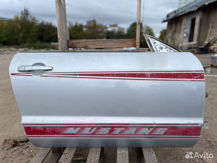 Дверь передняя правая Ford Mustang