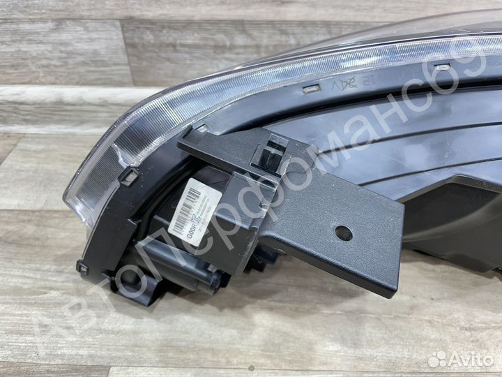 Фара правая Kia Rio 4 (2017-2020)