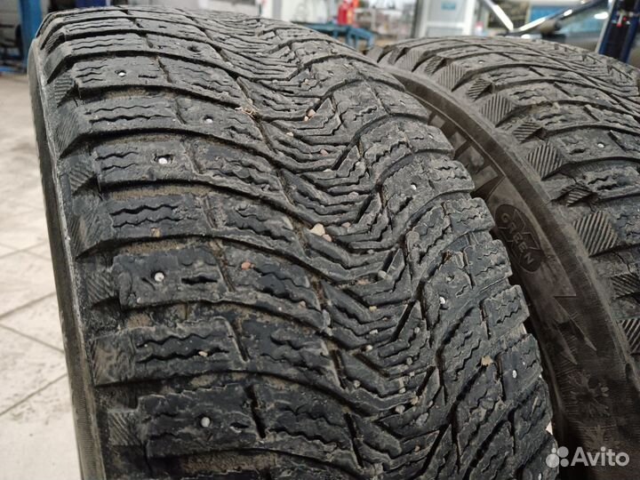 Michelin X-Ice North 3 215/55 R16