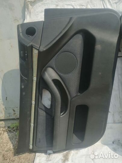 Обшивки передних правых дверей BMW 5 E39 японка