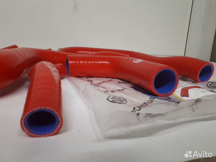 Силиконовые патрубки птп Ваз 2114 2109 Приора