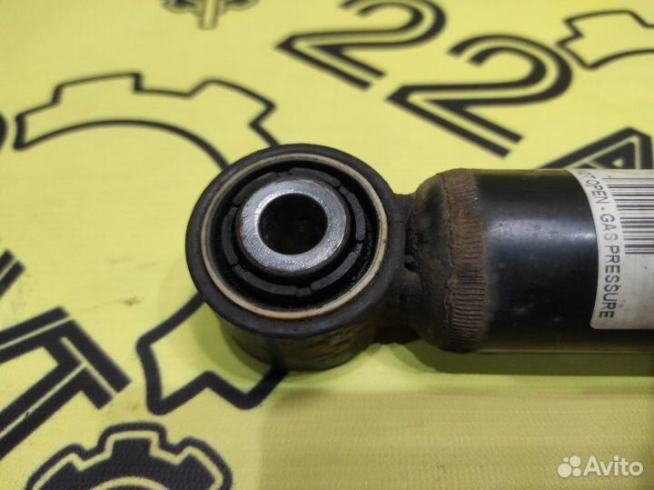 Амортизаторы комплект задние Volkswagen Tiguan 5NZ