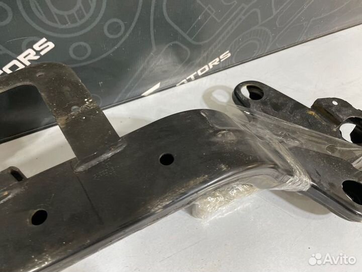 Кронштейн кпп Bmw X5 E53 M54B30 2006