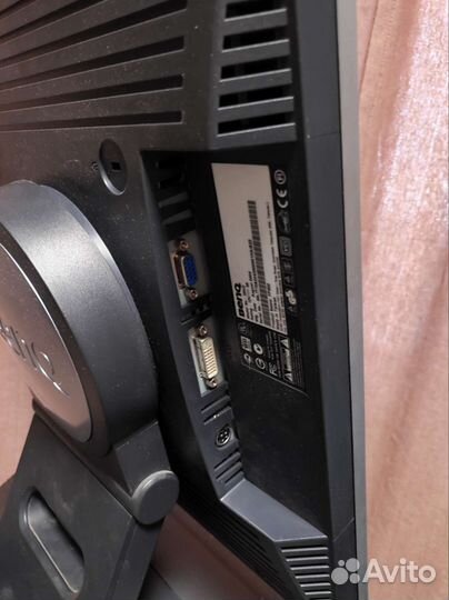 Монитор TFT 19