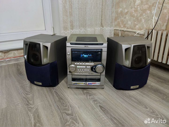 Музыкальный центр aiwa