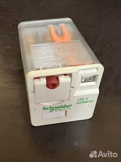 Schneider Electric rumc3AB1F7 Реле 3CO (цилиндр)