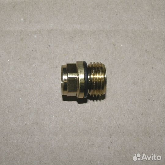 Фитинг прямой д. 6*М16*1,5 наружн. латунь прямой