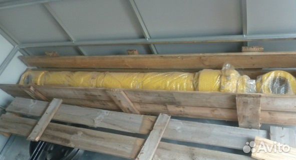 Гидроцилиндр ковша PC 200-7 / 707-01-ZX851