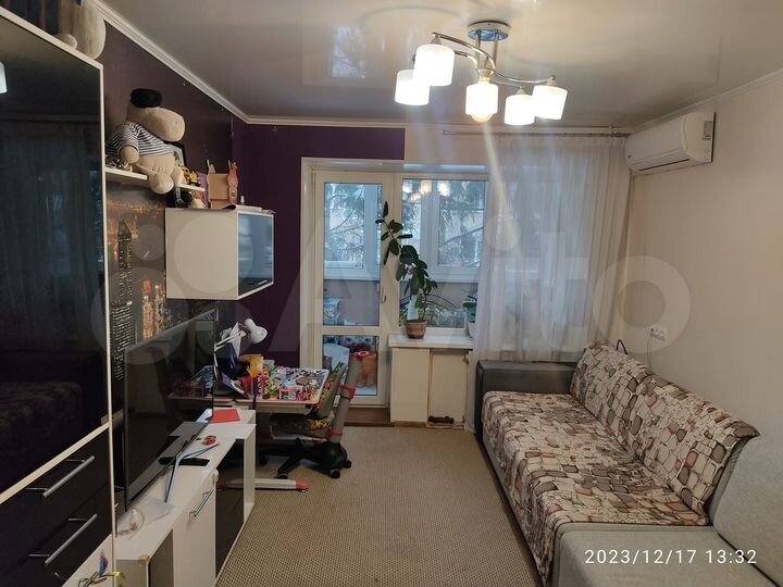 3-к. квартира, 55 м², 3/5 эт.