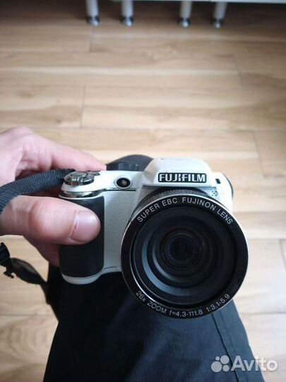Зеркальный фотоаппарат fujifilm finepix S4300