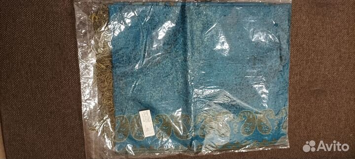 Шарфы и палантины новые