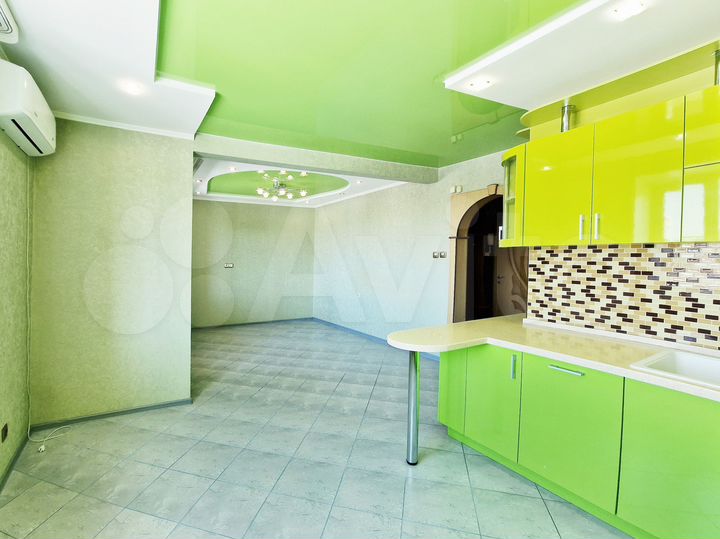 3-к. квартира, 93 м², 5/6 эт.