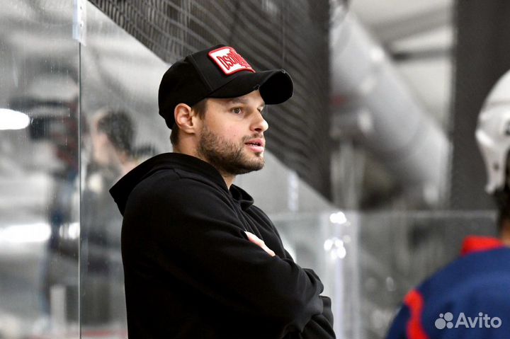 Тренер по хоккею