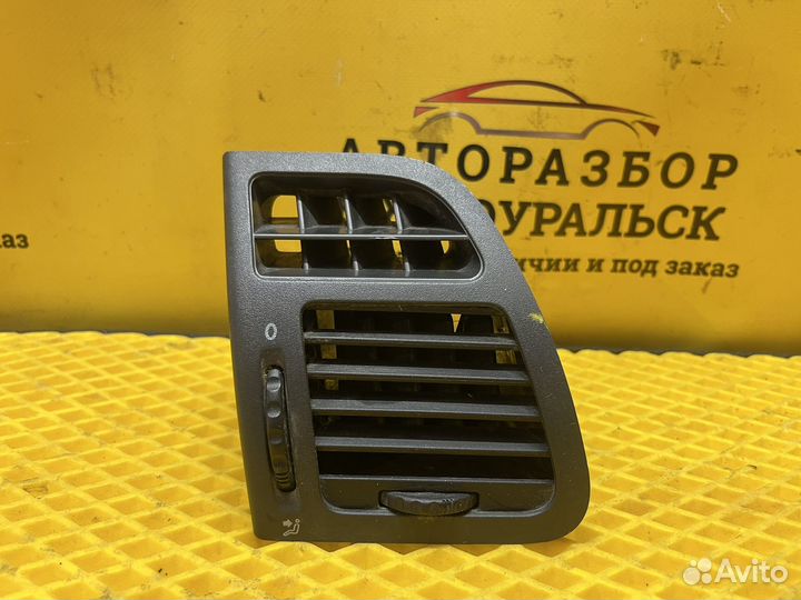 Дефлектор воздуховода левый Chery Bonus